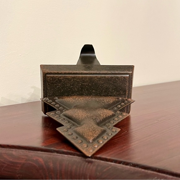 The Christmas Shoppe Rustic Brown Metal Christmas Tree Stocking Holder Hanger - Picture 6 of 7